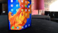 Presenta Huawei smartphone plegable Mate XS; busca competir con Samsung y Motorola