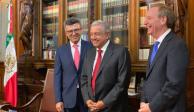 López Obrador se reúne con directivos de Microsoft