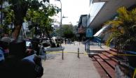 El cuerpo quedó tendido al exterior del centro médico privado