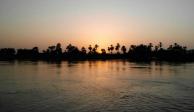 Un vehículo motorizado cayó a un canal de riego en el delta del Nilo, en Egipto; autoridades reportaron la muerte de 8 menores.