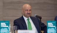 (Archivo) El expresidente Carlos Salinas de Gortari presenta su libro, en 2017.