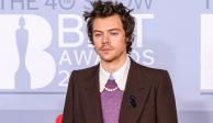 Harry Styles durante la alfombra roja de los BRIT Awards.