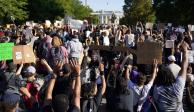 Se reanudan las protestas en los alrededores de la Casa Blanca.