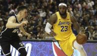 Los Lakers de la mano de LeBron James ya están en playoffs.