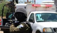 Autoridades resguardan una escena del crimen en Guanajuato.