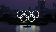 Los aros olímpicos flotan en la sección de Odaiba en Tokio, el pasado 3 de junio.