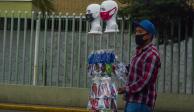 Venta de cubrebocas en calles de la Ciudad de México