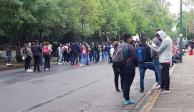 Estudiantes y aspirantes a Escuelas Normales protestan frente a la Secretaría de Finanzas y Administración.