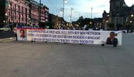 Cooperativistas protestan en el Zócalo capitalino, ayer.