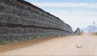 Correcaminos acercándose al muro fronterizo, de Alejandro Prieto.