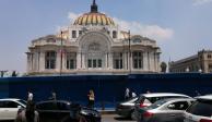 El Palacio de Bellas Artes reabrió sus puertas este miércoles, pero se encuentra cercado por vallas.