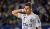 "Chicharito" Hernández se lamenta durante un juego con el Galaxy en la MLS.
