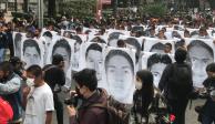 Contingentes en la Ciudad de México se dirigirán desde distintos puntos al Zócalo, como protesta por la desaparición de los 43 normalistas.