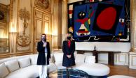 La esposa del Presidente López Obrador y Brigitte Macron, ayer en el Palacio del Elíseo, en París