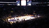 El Staples Centers durante un partido de los Lakers.