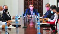 El gobernador José Rosas Aispuro Torres en reunión con el Consejo General de Seguridad en Salud