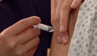 La vacuna desarrollada por CanSino inició ensayos.