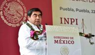 El gobernador de Puebla, en un evento federal, en la capital del estado, en mayo.