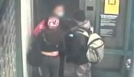 Pareja golpea a anciana en el metro de NY