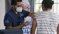 Un residente de Quintana Roo participa en el ensayo clínico de vacunas contra coronavirus el pasado 26 de noviembre.