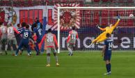El Atlético de Madrid venció 2-0 a domicilio al RB Salzburg y accedió a los octavos de final de la Champions League.