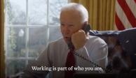 Joe Biden en llamada con Michele, mujer desempleada de California.