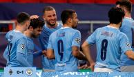 Jugadores del Manchester City celebran una anotación en el duelo ante Atalanta en la Champions League