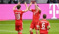 Jugadores del Bayern Múnich celebran una anotación en la Bundesliga
