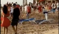 Seguidores de Chivas se dieron con todo en las playas de Mazatlán previo al choque entre rojiblancos y sinaloenses en la Fecha 10 de la Liga MX.