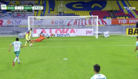 El momento exacto de la gran falla de Emanuel Aguilera de cara a la portería del León en el choque de la Jornada 10 de la Liga MX.