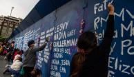 Como protesta contra las vallas que protegen Palacio Nacional, mujeres y colectivos feministas pintaron el muro, conmemorando a las víctimas de feminicidio