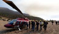 Brigadistas de protección civil trabajan para controlar el incendio forestal&nbsp;