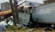 Al lugar del accidente acudieron los servicios de emergencia del Estado de México, Cruz Roja y Guardia Nacional.