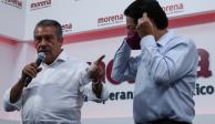 El presidente de Morena, Mario Delgado (der.), y el ahora dirigente local michoacano, Raúl Morón, ayer.