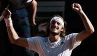 Tsitsipas celebra su pase a la final del Roland Garros