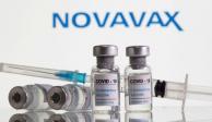 Frascos de la vacuna contra COVID Novavax.