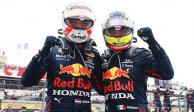 Checo Pérez y Max Verstappen celebran tras el Gran Premio de Francia