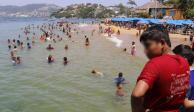 Las medidas sanitarias en las playas de Acapulco se han visto relajadas por parte de los turistas