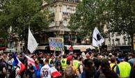 Miles protestan en Francia contra la aprobación de la ley sanitaria COVID-19