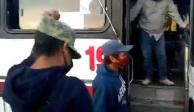 Ladrón recibe golpiza en transporte público de Jiutepec, en Morelos