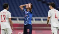 Daichi Hayashi se lamenta en el duelo de semifinales de futbol varonil entre Japón y España en Tokio 2020.