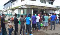 Migrantes: decenas de ellos llegan a las oficinas de la COMAR a pedir refugio