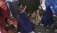 Mujeres afganas, en grave peligro; Talibán las relega a pobreza y miedo
