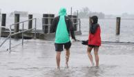 “Henri” toca tierra en el noroeste de EU y provoca inundaciones