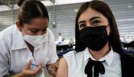 Continúa la vacunación contra el Covid-19 a jóvenes de 18 a 29 años en las alcaldías Iztacalco y Tlalpan, quienes recibieron su segunda dosis.