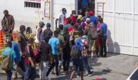 Cientos de haitianos arribaron a las casas albergue para migrantes en Monterrey, las cuales lucen abarrotadas.