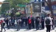 Normalistas y policías se enfrentan en Tuxtla Gutiérrez, Chiapas