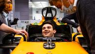 Pato O'Ward presumió en sus redes sociales algunas imágenes de su prueba en el asiento del McLaren de F1.