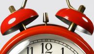 Se recomienda que este sábado 30 de octubre, antes de dormir, se atrase el reloj una hora, para que al despertar el 31 de octubre, el horario esté actualizado.