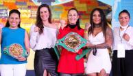 Claudia Sheinbaum recibió el cinturón verde y oro del Consejo Mundial de Boxeo de manos de las pugilistas Mariana “La Barby” Juárez y Ana María “La Guerrera” Torres